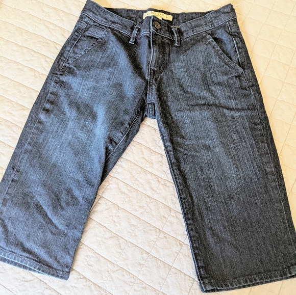Old Navy Pants - Old Navy Mid Rise Capri